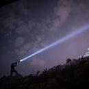 Lanterna Tática TrustFire T70 – Alcance de 1KM - Suporte para trilho